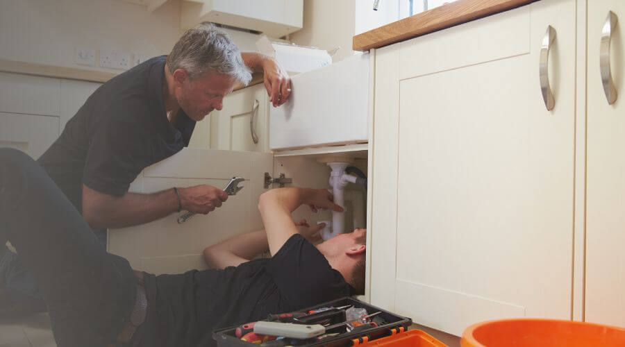 Expert burst pipe repair services in Simon, WV